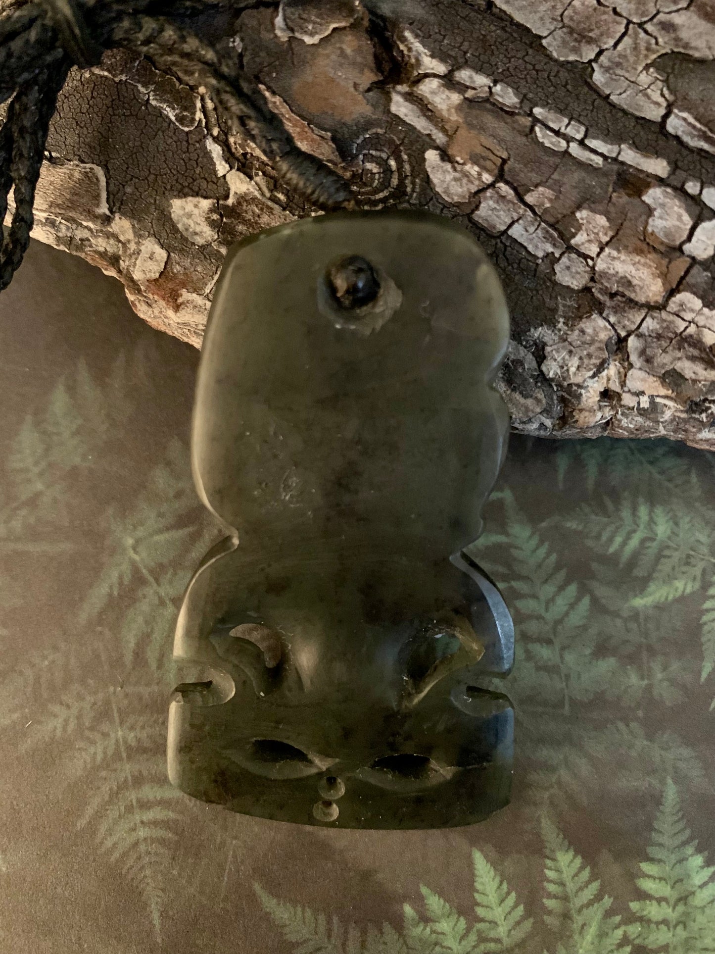 reverse of NZ Maori tiki pendant by Alex Sands available from Silver Fern Gallery