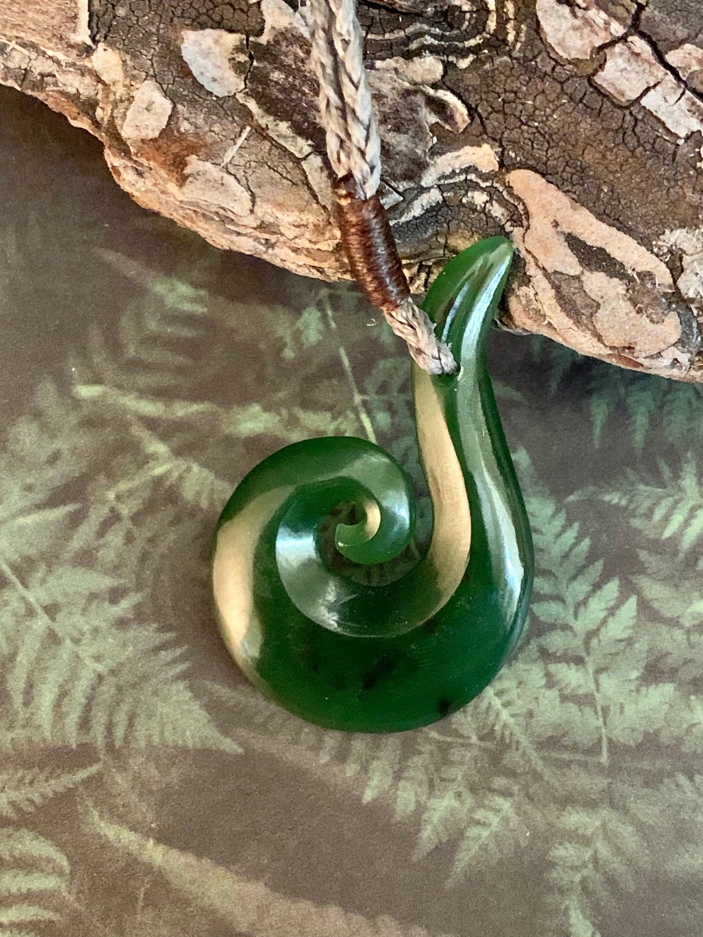 Pounamu Hei Matau 43mm