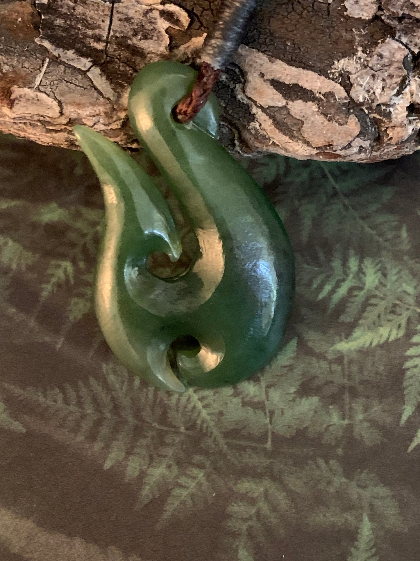 Pounamu Hei Matau 40mm