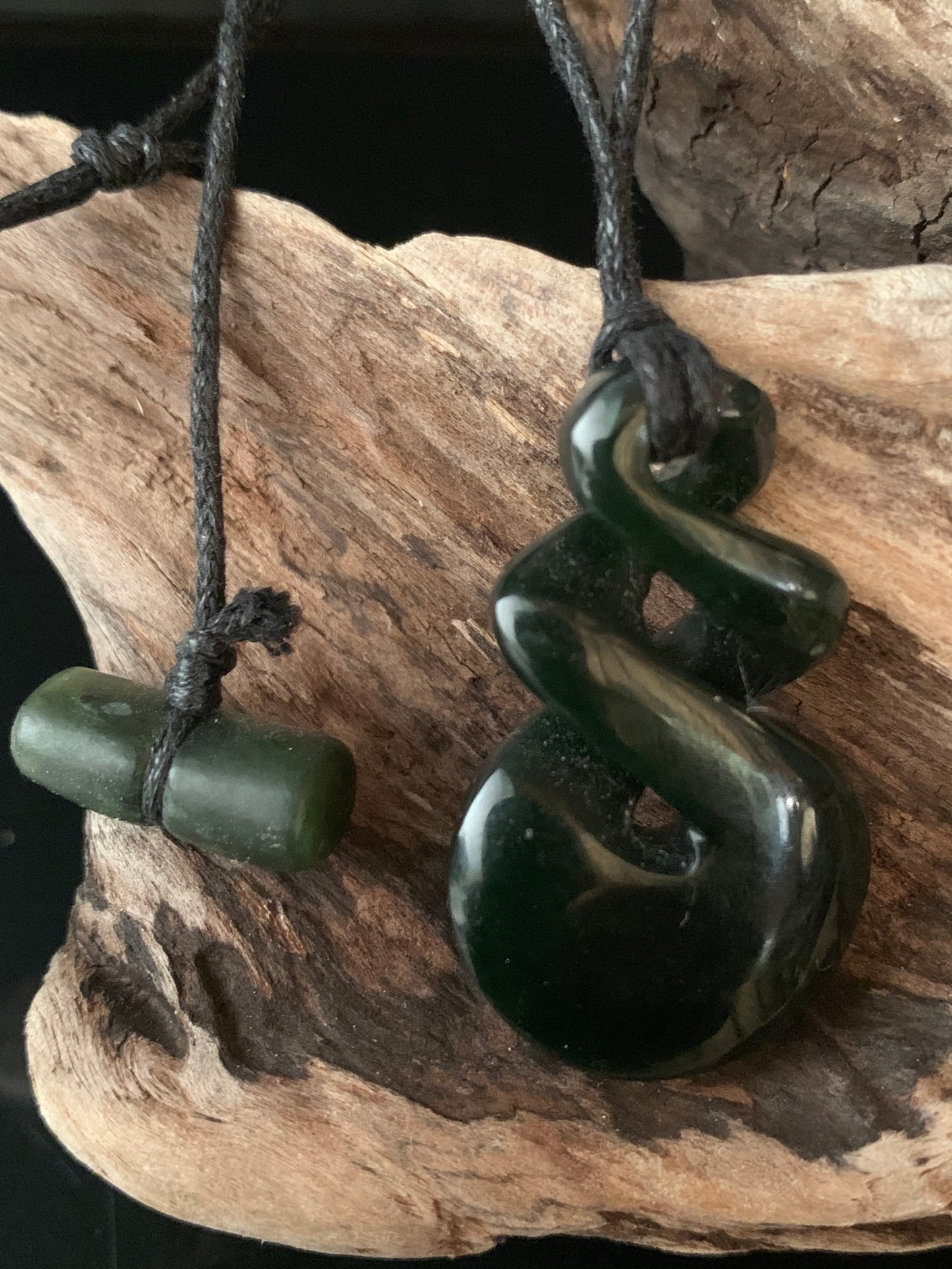 Pounamu Double Twist 37mm