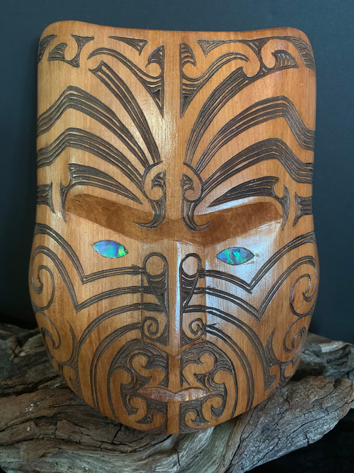 Hand Carved Upoko Mask 17cm by Thomas Hansen