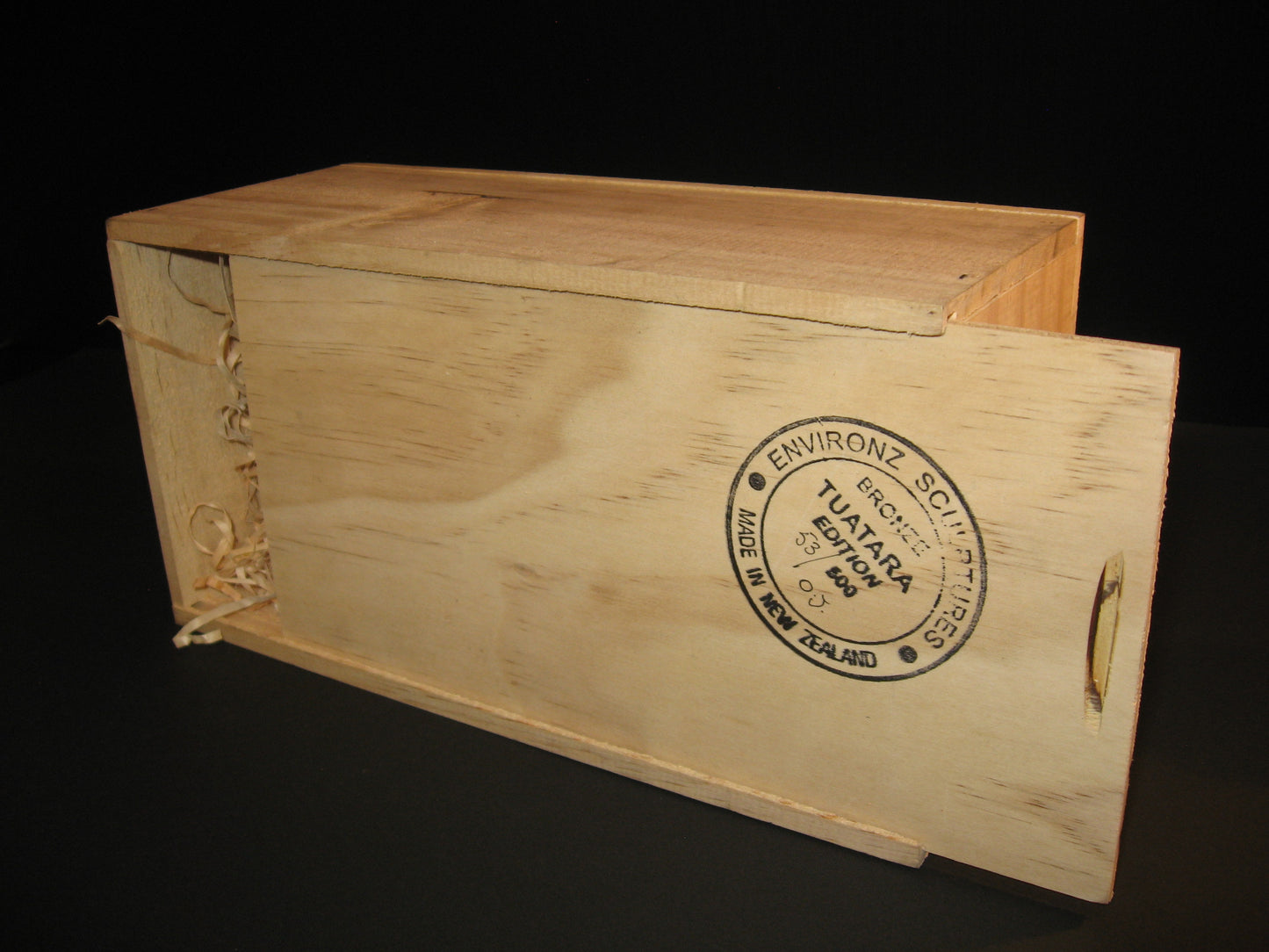 box belonging to Bronze Sculpture New Zealand Native Tuatara by Kenmore Auton Silver Fern Gallery