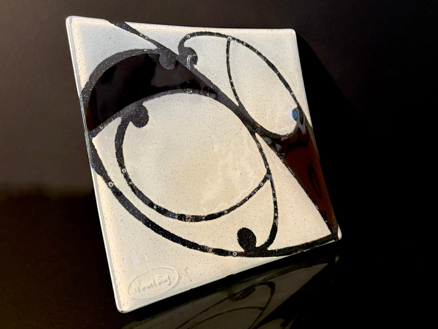 Fused Glass Platter by Maori Boy - Kawakawa Design 20cm (black and white)