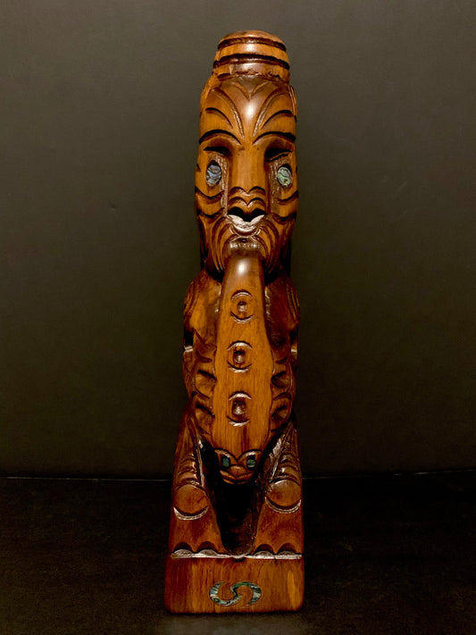New Zealand Maori carving carved by Wood Masters Silver Fern Gallery