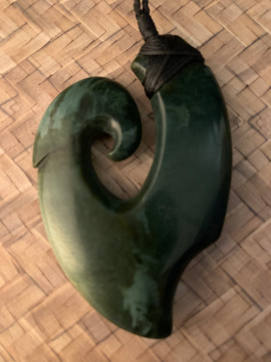 Pounamu Hei Matau 70mm