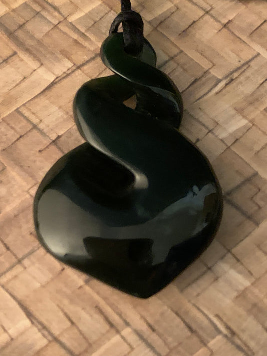 Pounamu Double Twist 43mm