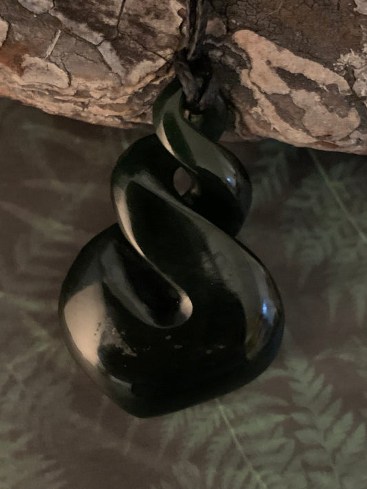 Pounamu Double Twist 43mm