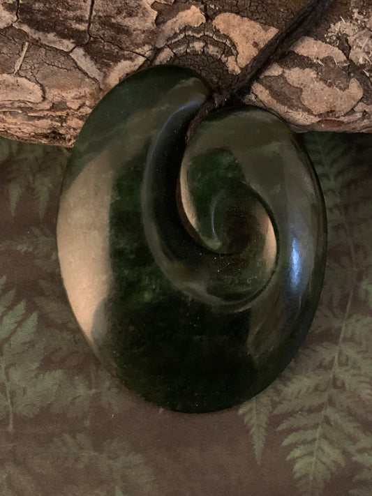 Pounamu Hei Matau 39mm