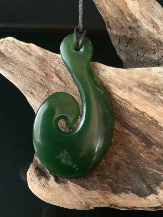 Pounamu Hei Matau 50mm by Alex Sands