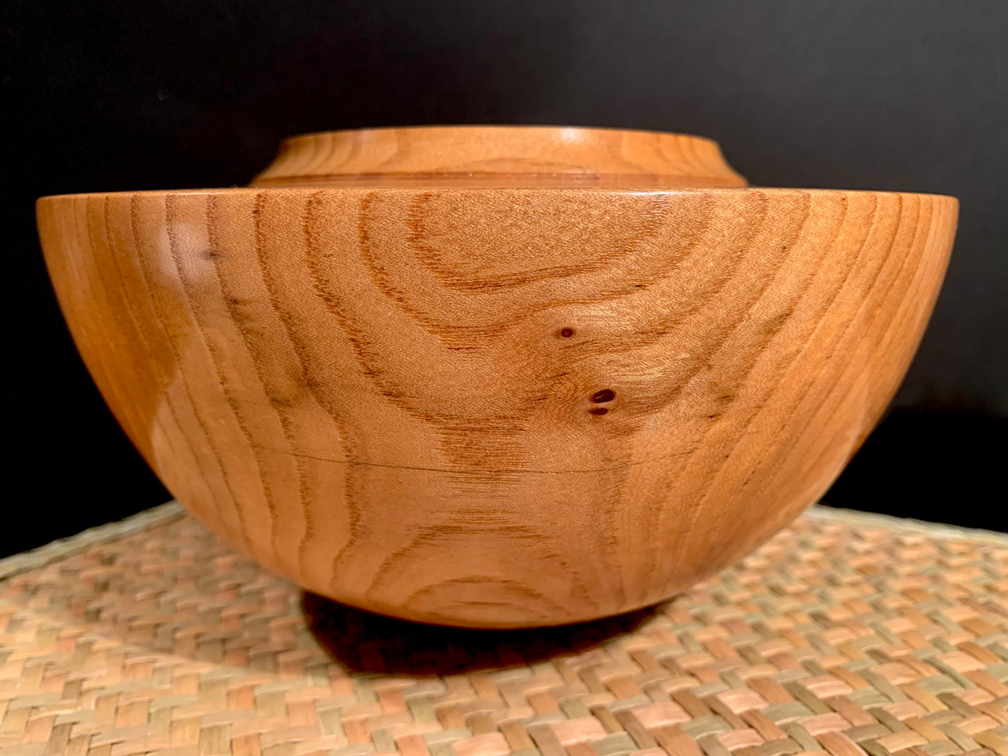 Wooden Urn by Mark Russell - Elm No205