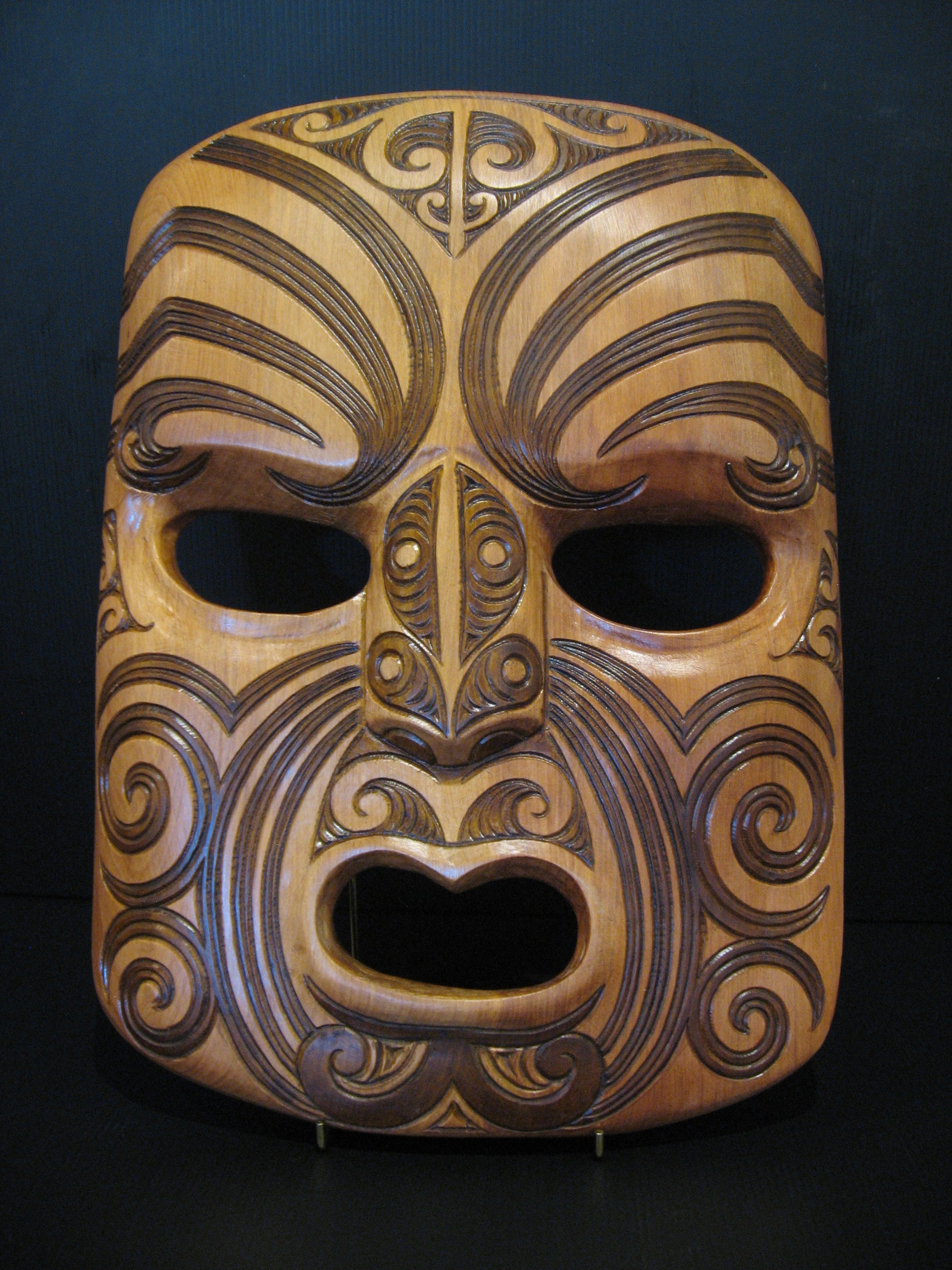 Hand Carved Maori Pailisade Mask by Jason Holder Silver Fern Gallery