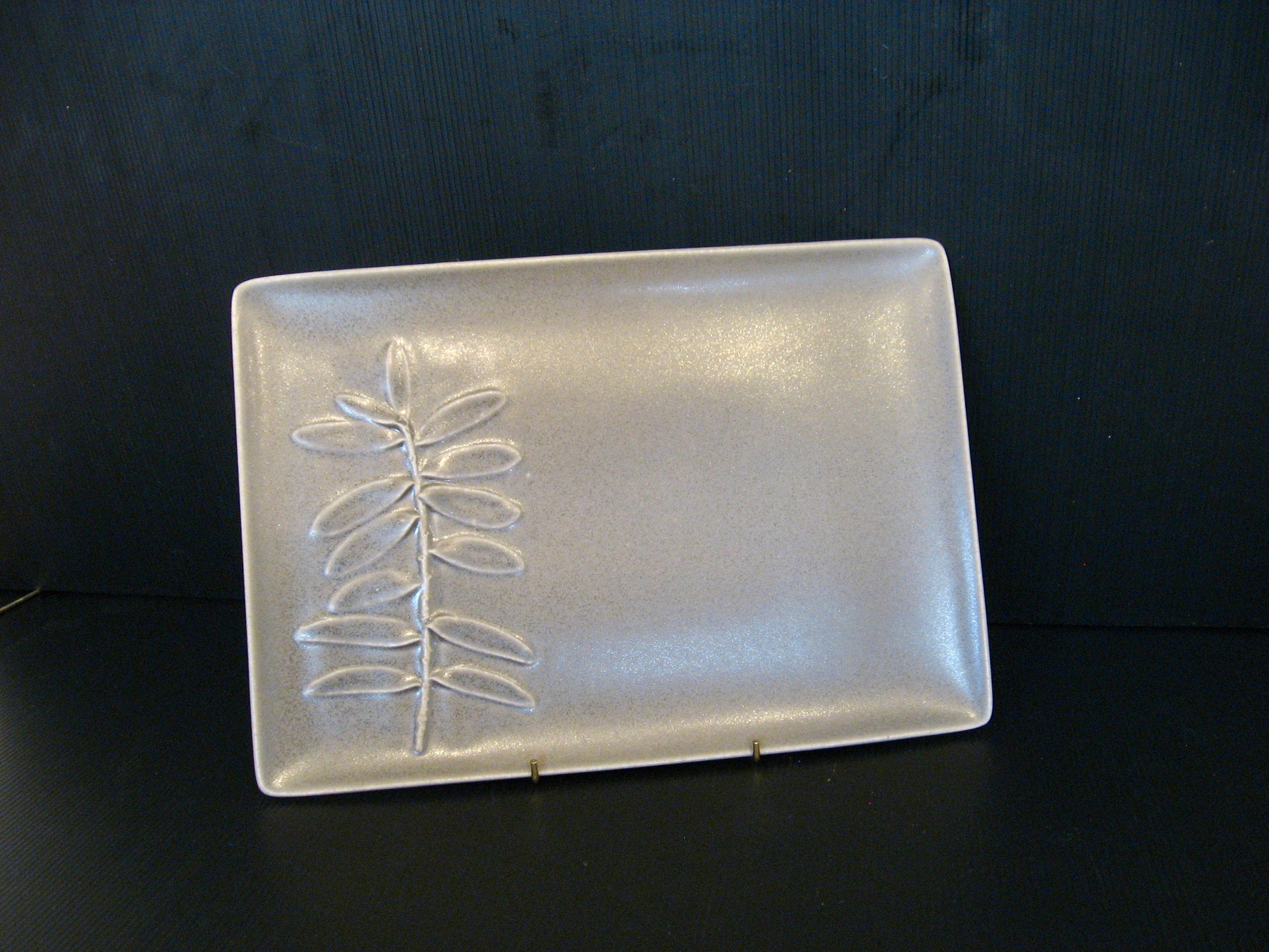 Ceramic Plate by Bob Steiner Kauri Design medium Silver Fern Gallery