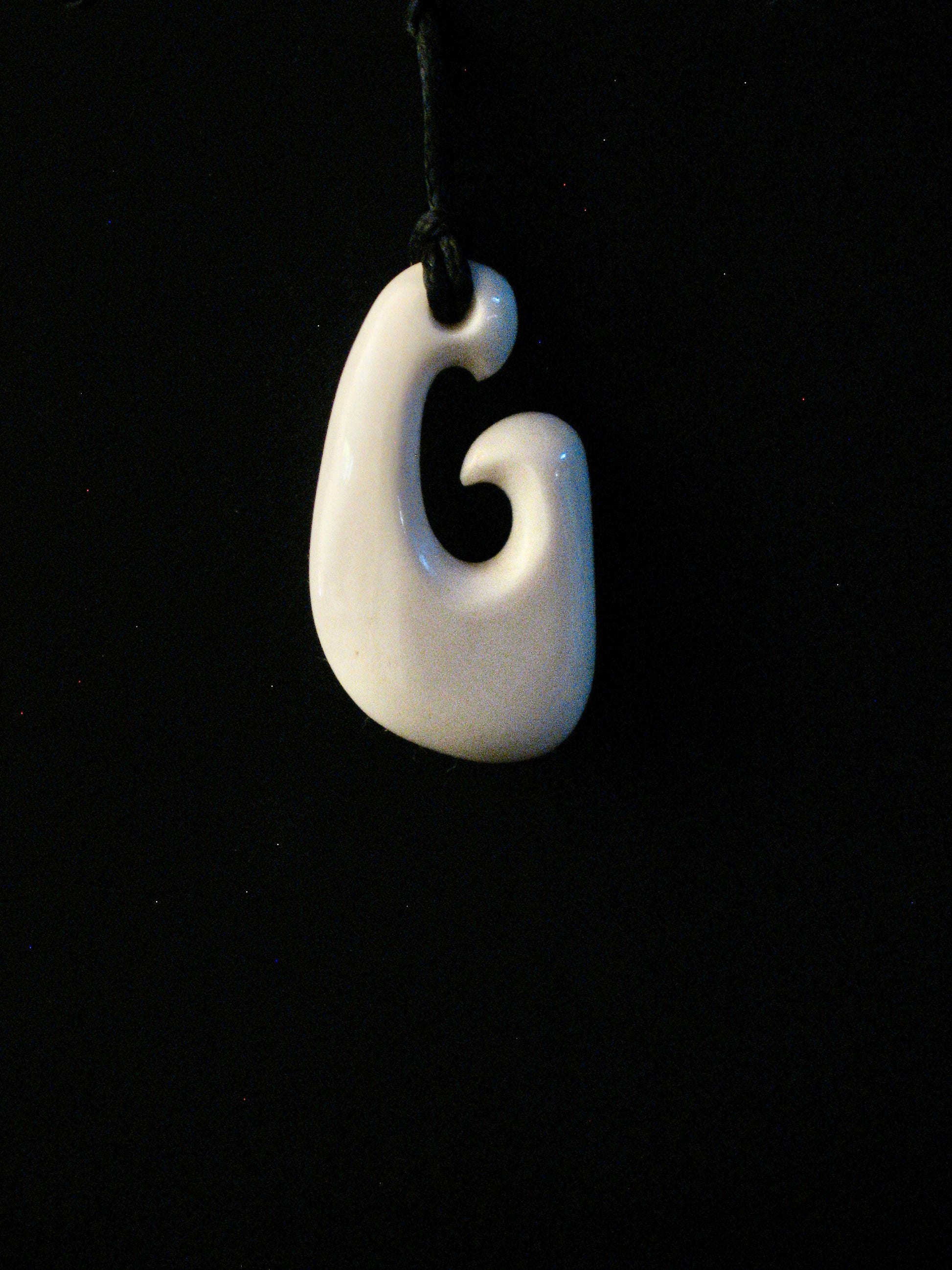 New Zealand Maori Bone Pendant No27 by Norman Clark Silver Fern Gallery 