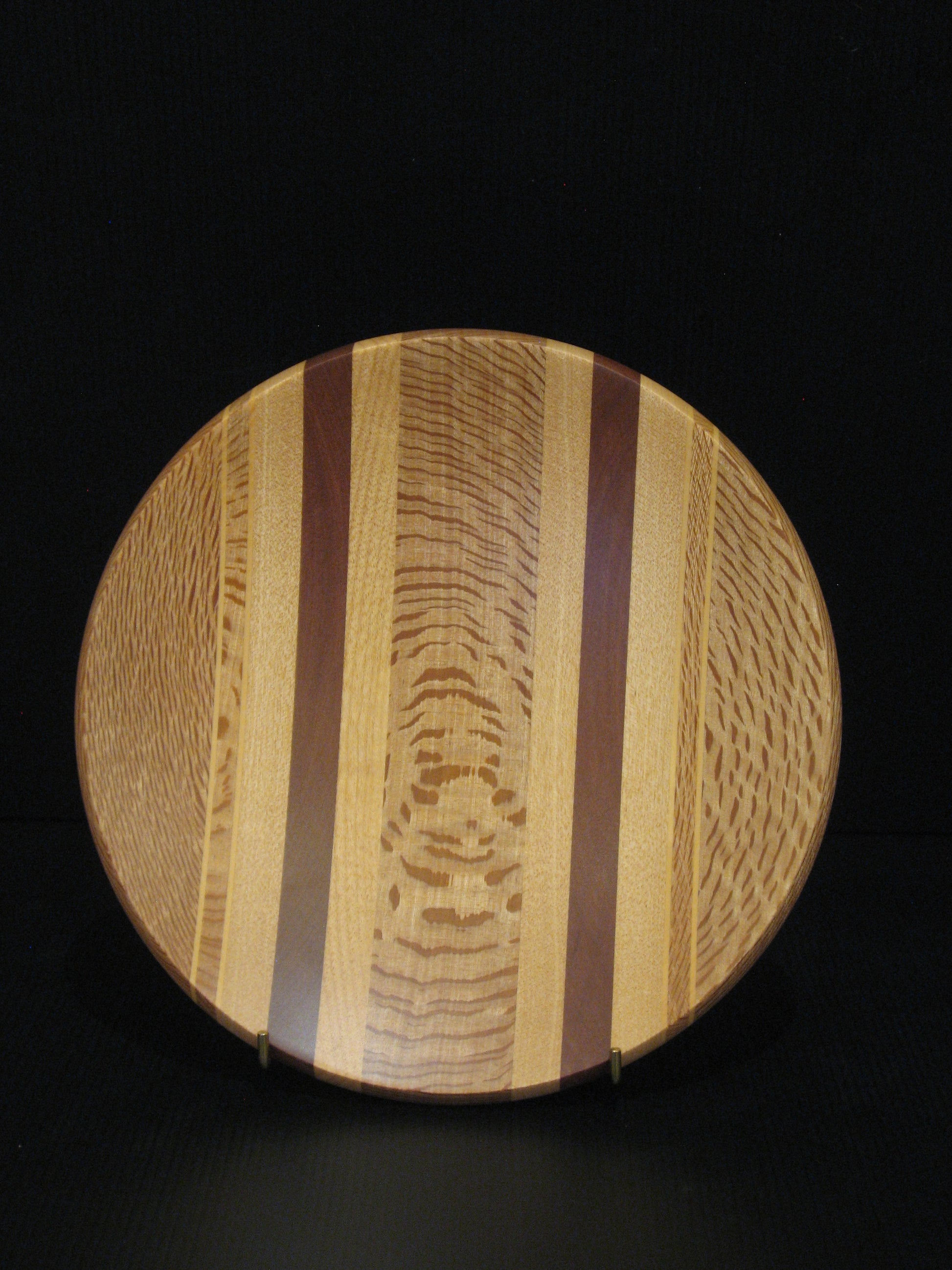 Front view of Plate from NZ Laminated Native Timbers by Timber Arts Silver Fern Gallery