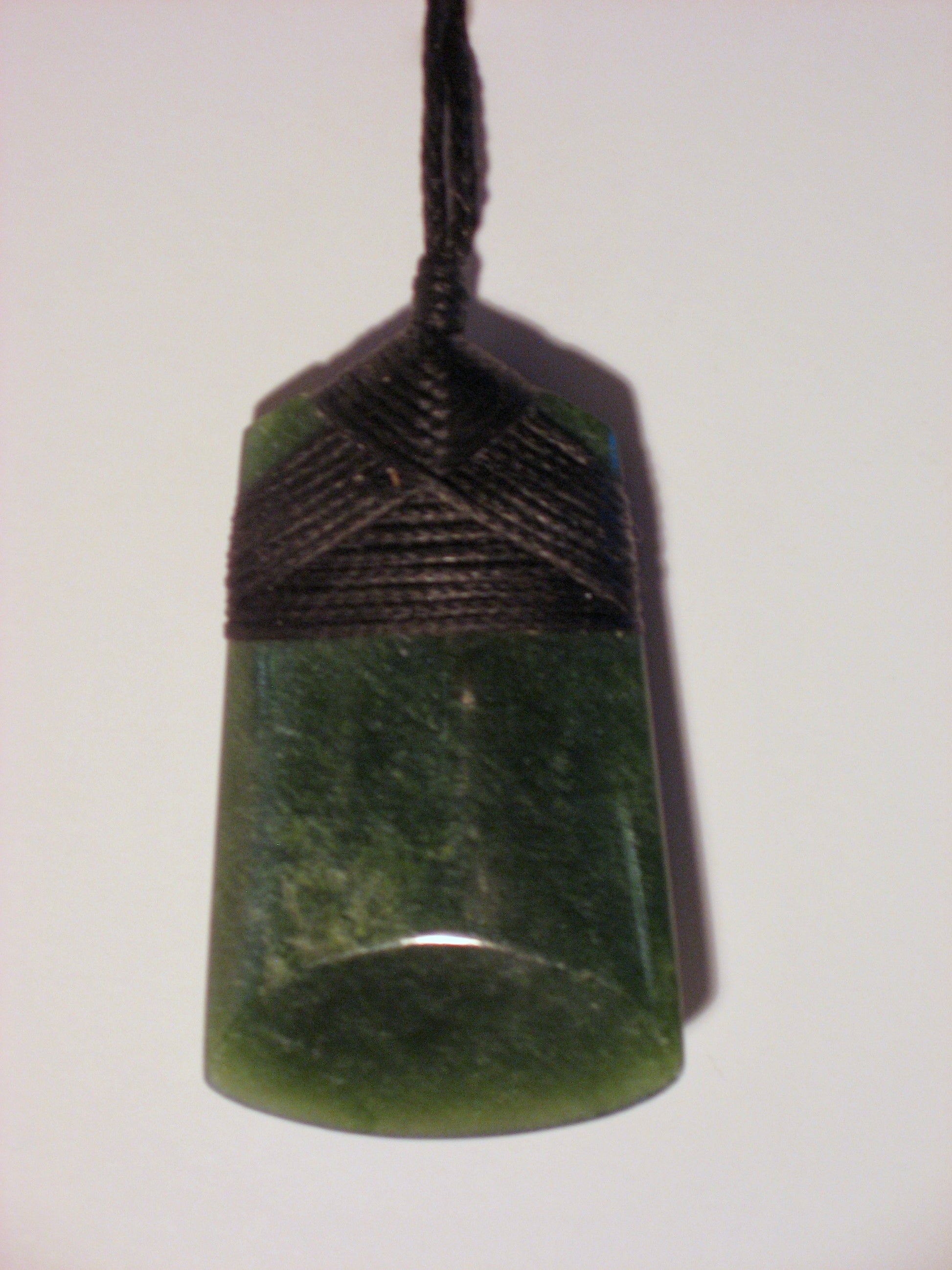 Pounamu Toki by Arapo Whata Silver Fern Gallery