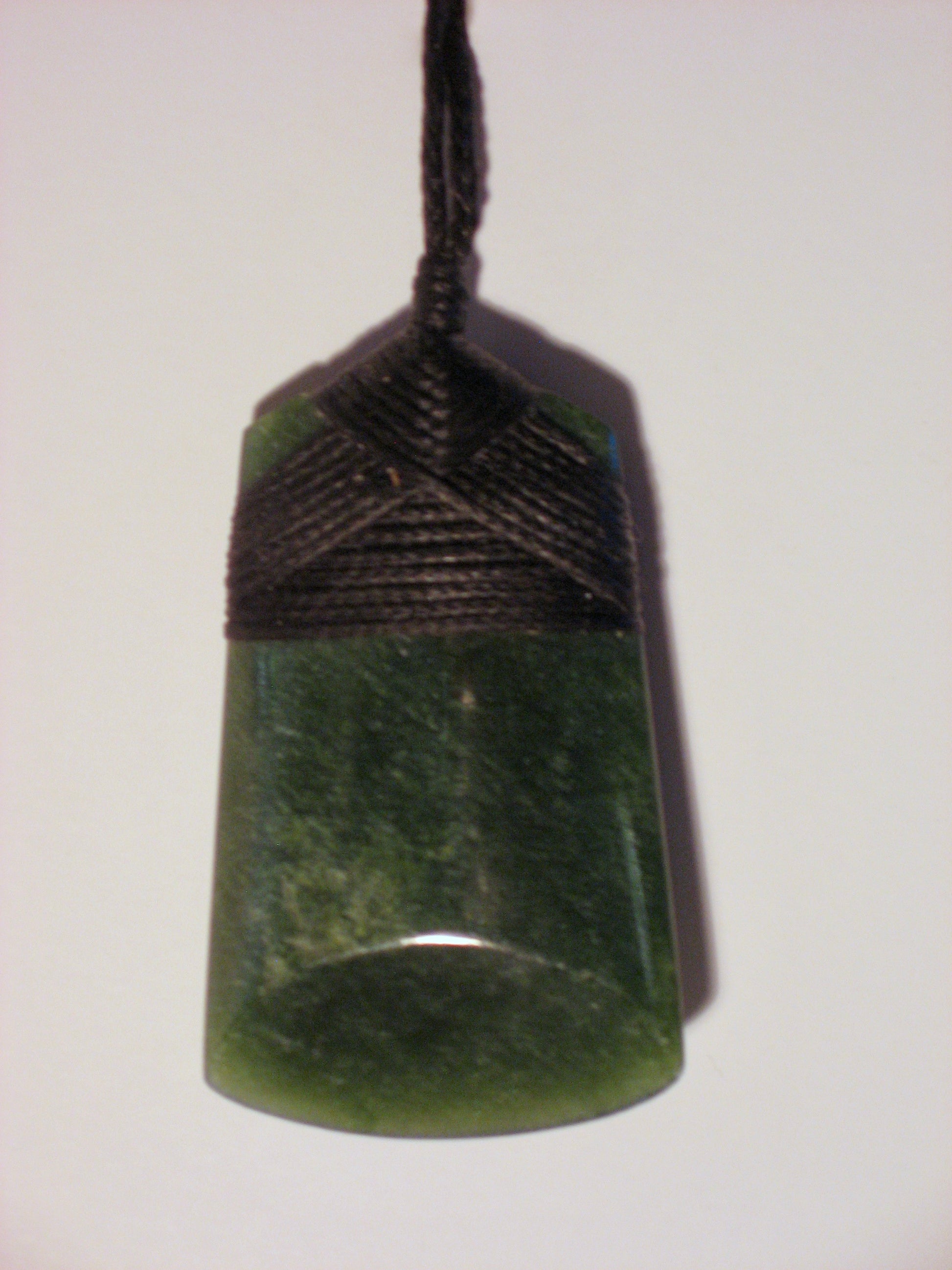 Pounamu Toki by Arapo Whata Silver Fern Gallery