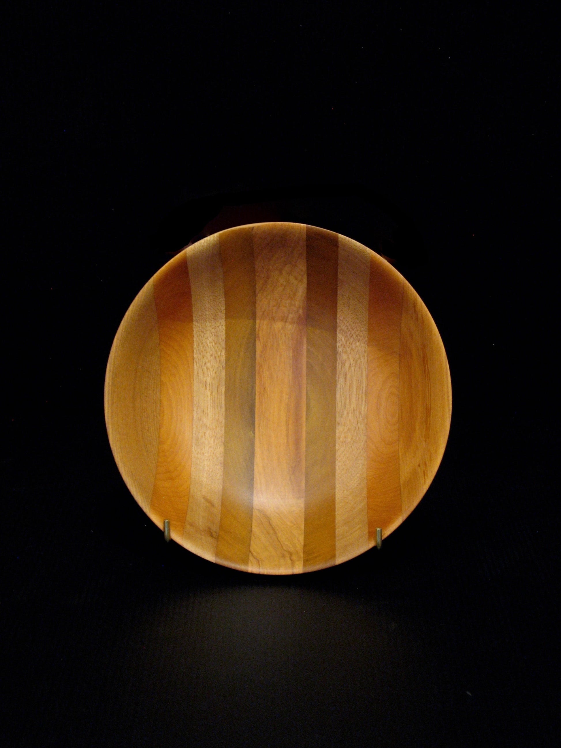 Bowl from New Zealand Timbers by Timber Arts 17cm