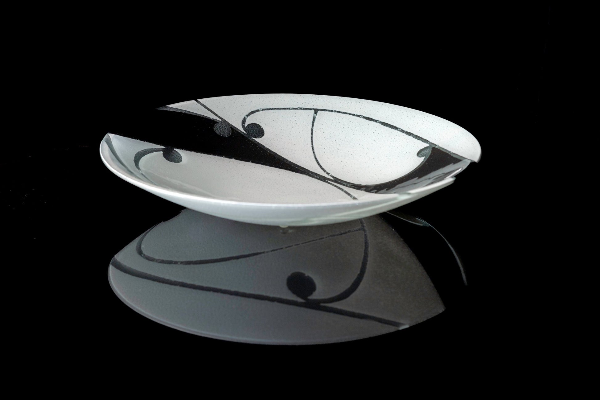 Fused Glass Bowl by Maori Boy Glass Kawakawa Design (black and white) Silver Fern Gallery