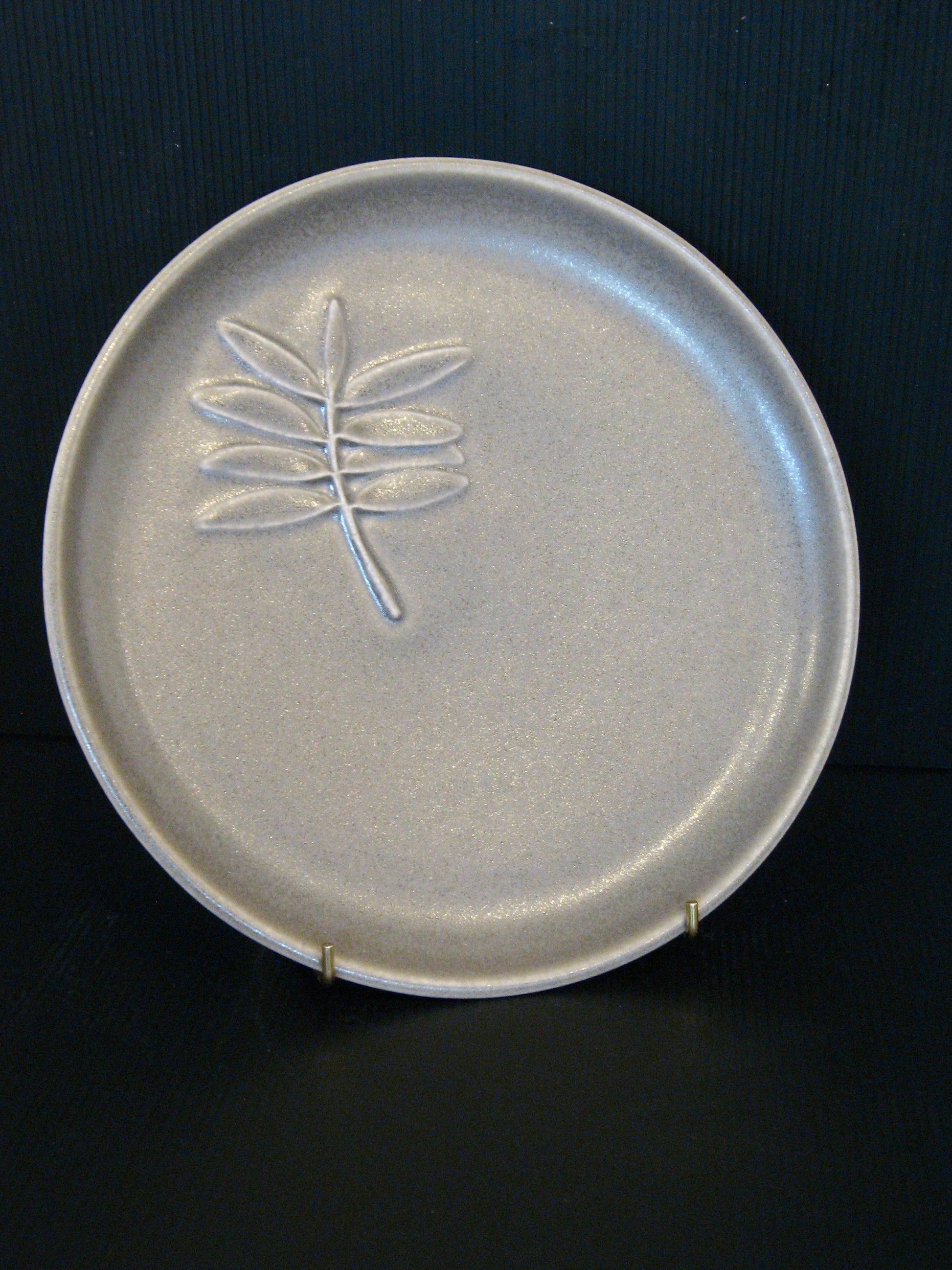 Ceramic Plate by Bob Steiner Kauri Design Round Silver Fern Gallery