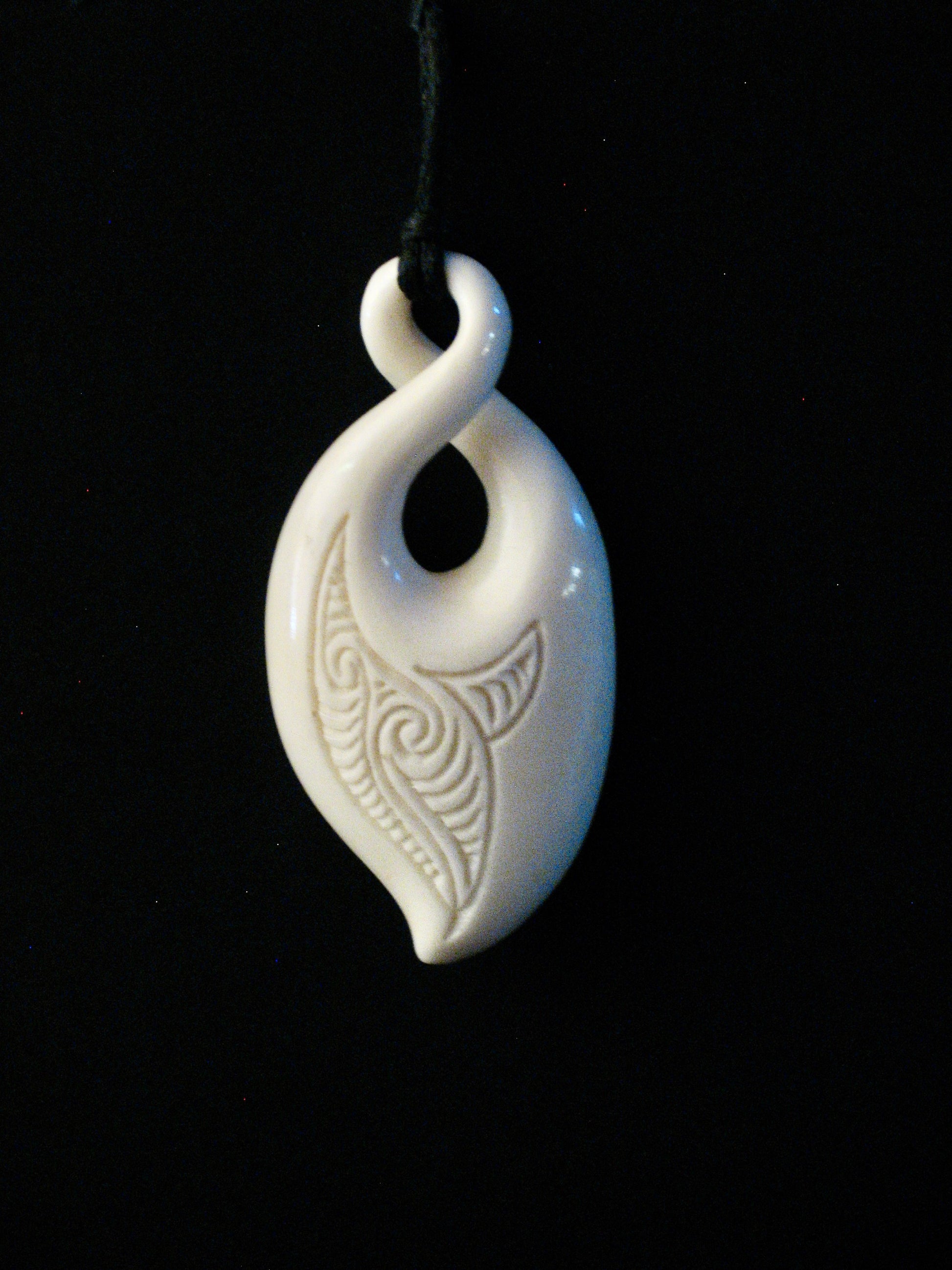 New Zealand Maori Bone Pendant No47 by Norman Clark Silver Fern Gallery 