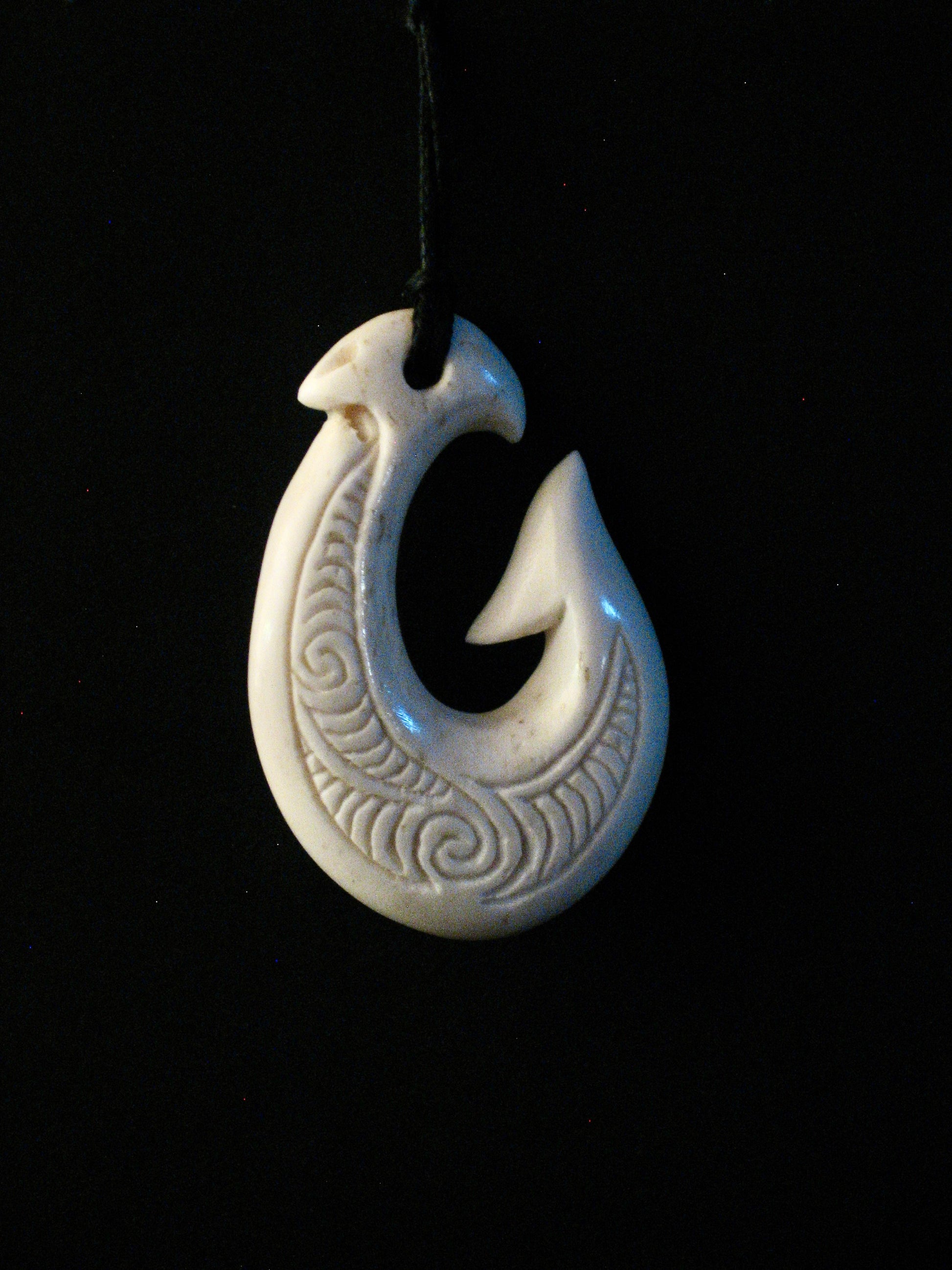 New Zealand Maori Bone Pendant No31 by Norman Clark Silver Fern Gallery 