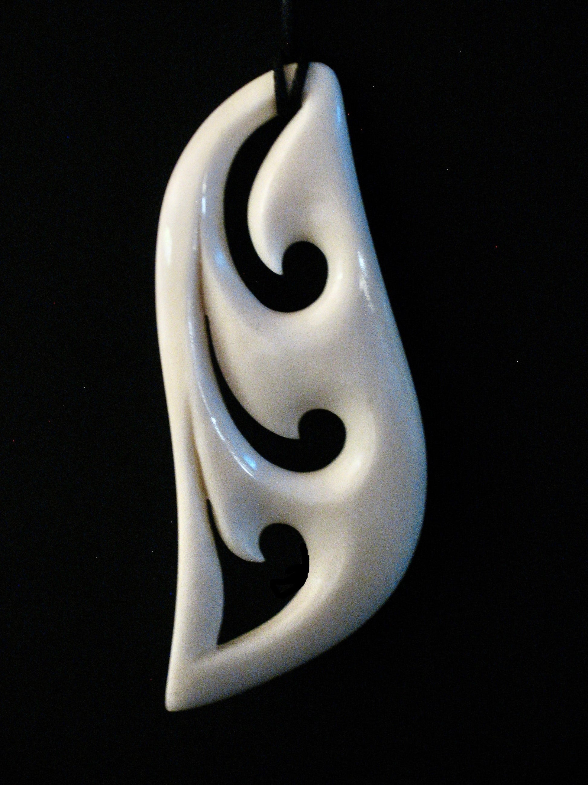 New Zealand Maori Bone Pendant No18 by Norman Clark Silver Fern Gallery 
