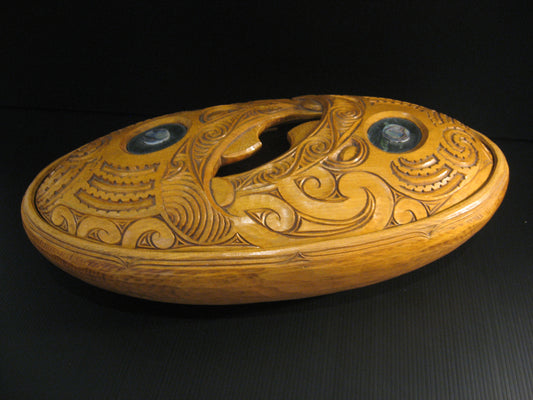 Hand Carved Papa Hou Treasure box by Caleb Robinson Silver Fern Gallery