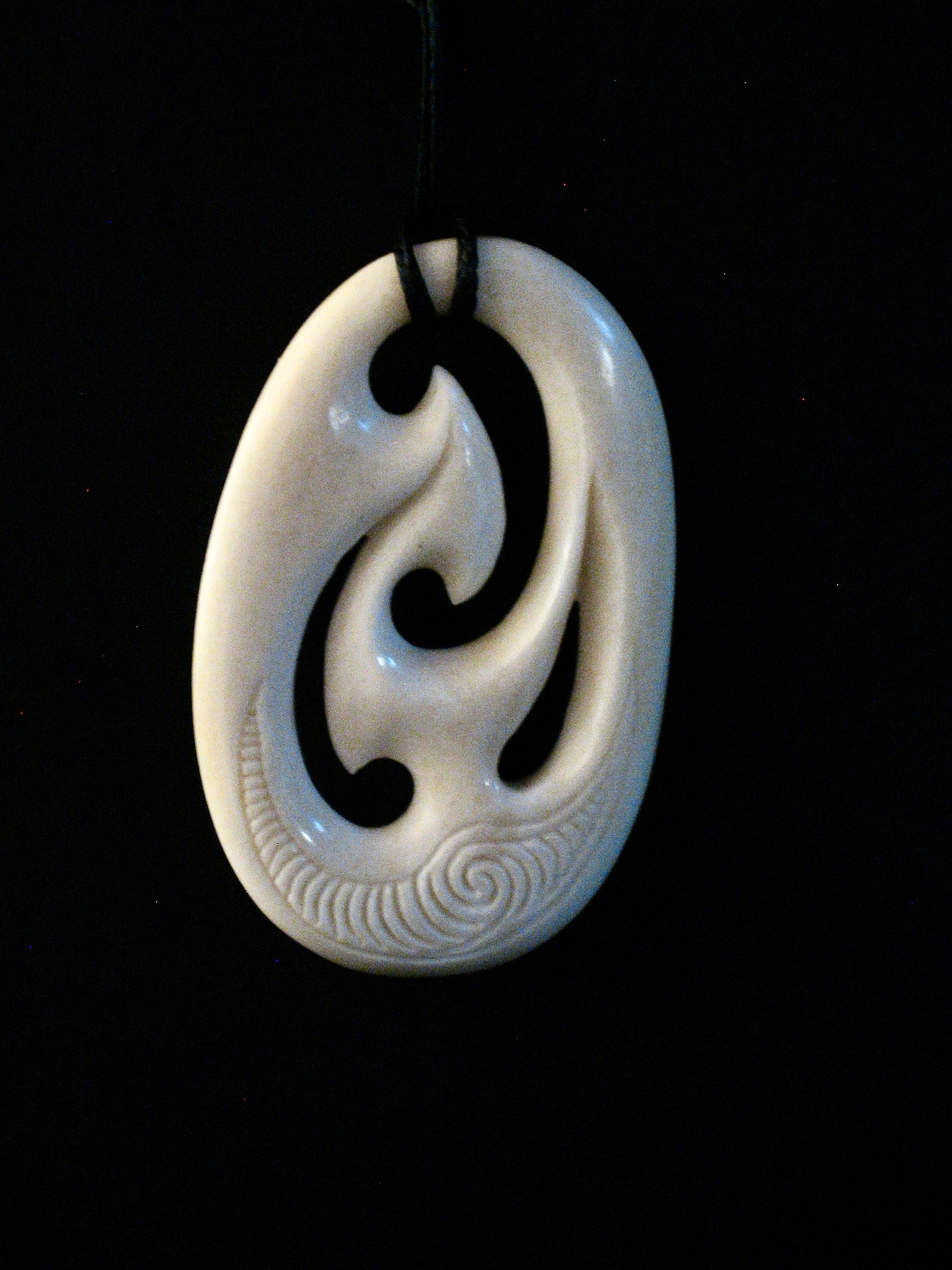 New Zealand Maori Bone Pendant No98 by Norman Clark Silver Fern Gallery 